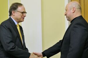 Вершбоу встретился с Турчиновым