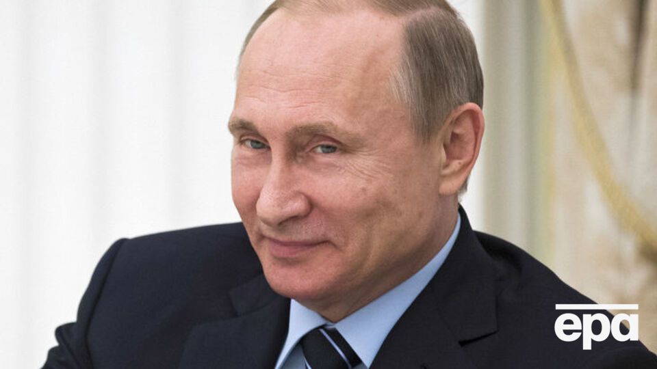 Путин: У нас в России можно представить себе взятку борзыми щенками, но скрипками и виолончелями – такого я еще не слышал