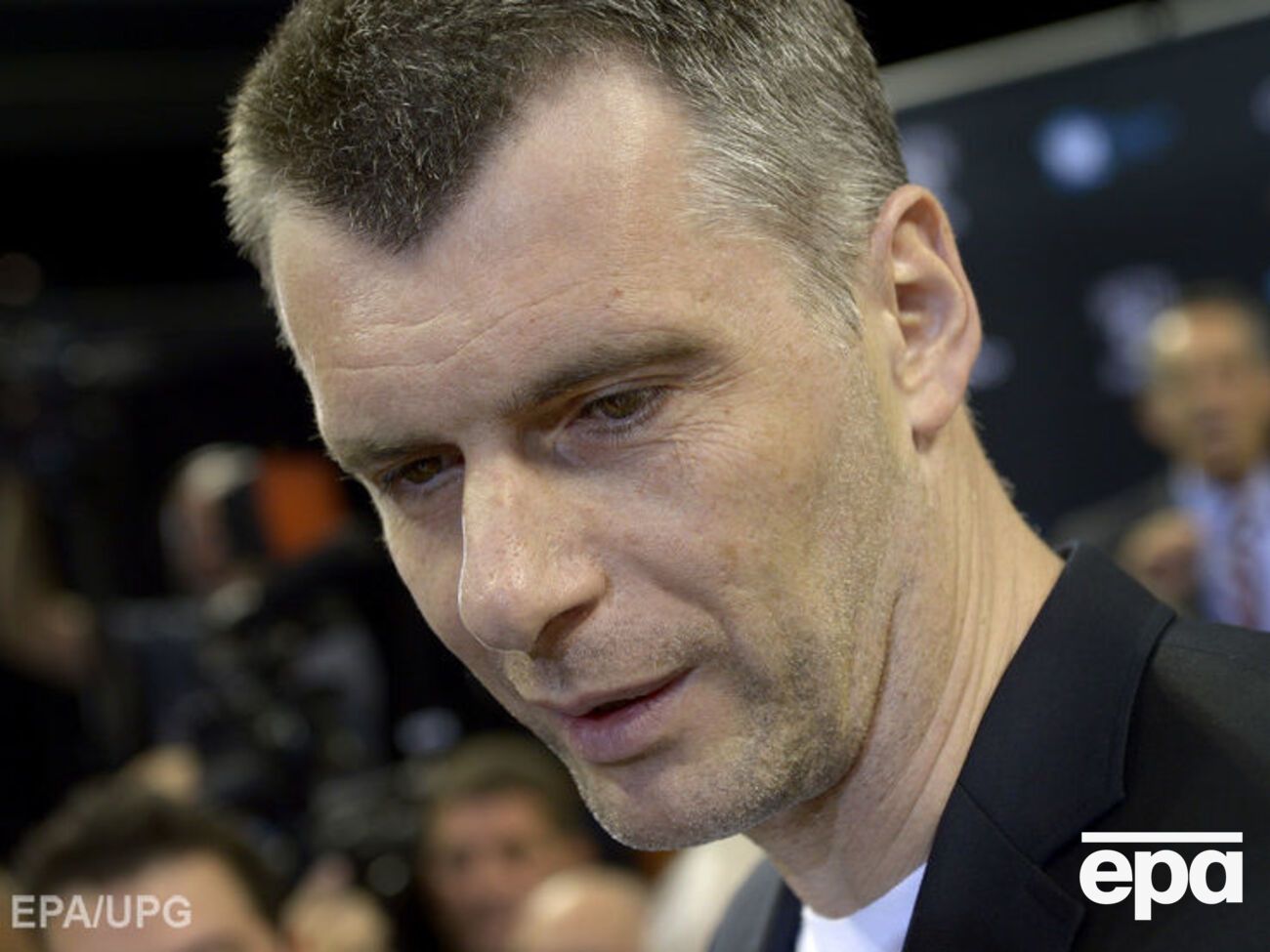 В компаниях Михаила Прохорова проходят обыски