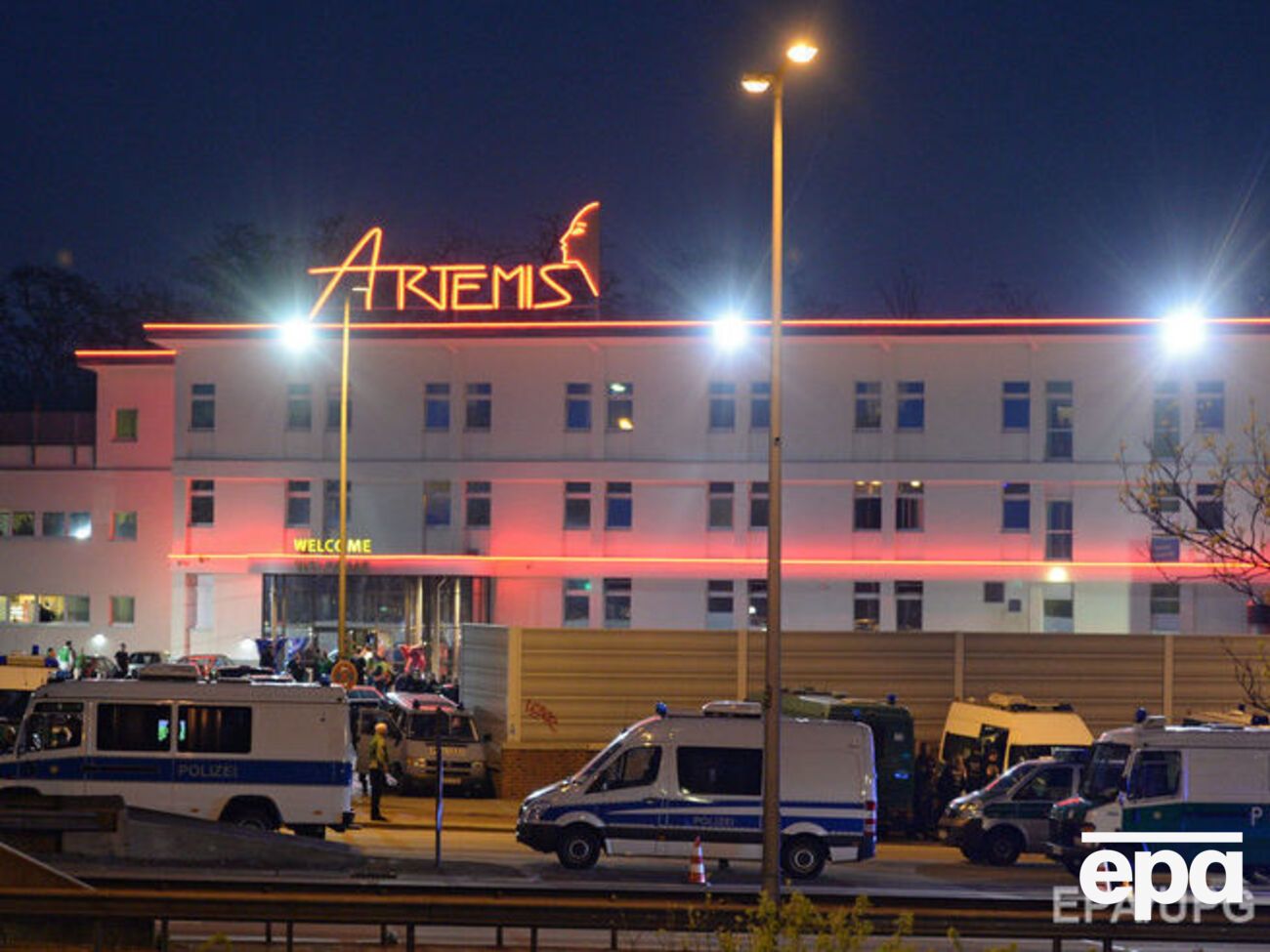 В ходе рейда были арестованы шестеро человек