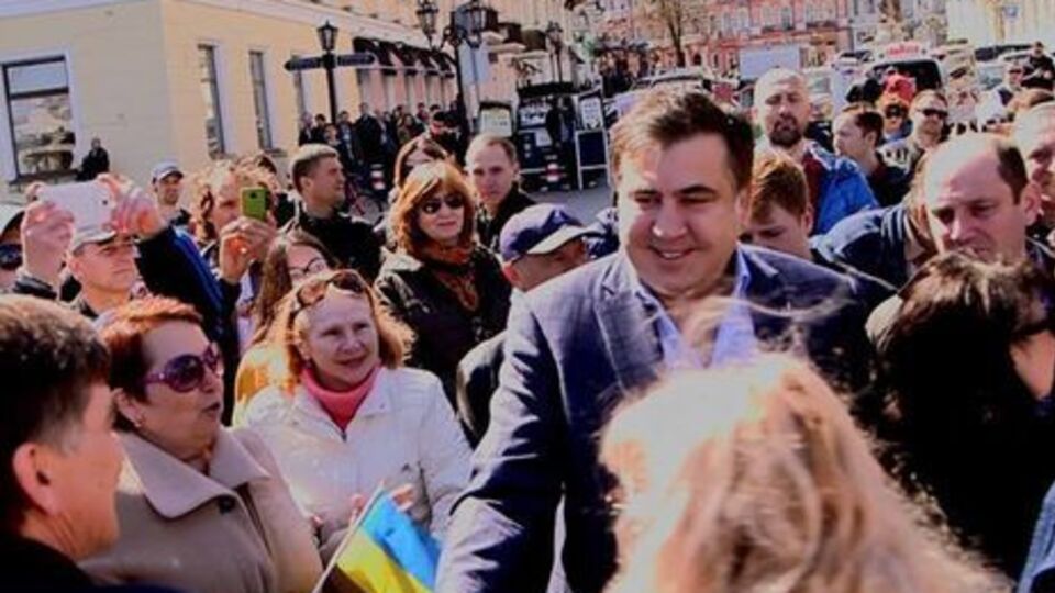 Саакашвили поздравил активистов с отставкой Стоянова