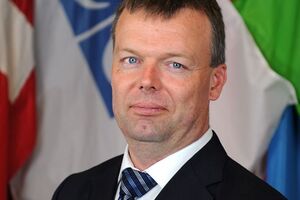 Хуг обеспокоен безопасностью представителей специальной мониторинговой миссии ОБСЕ на Донбассе