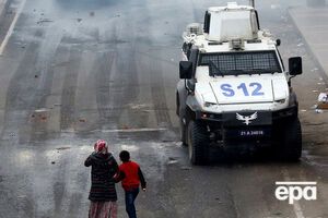 В Турции неизвестные атаковали армейский автомобиль