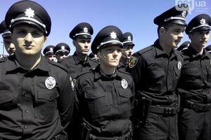 На улицы Запорожья выйдут 509 новых патрульных, среди них – 41 участник антитеррористической операции, а также 105 девушек