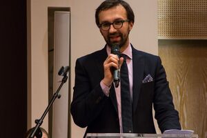 Лещенко: Олигархи являются главными бенефициарами слабого премьер-министра
