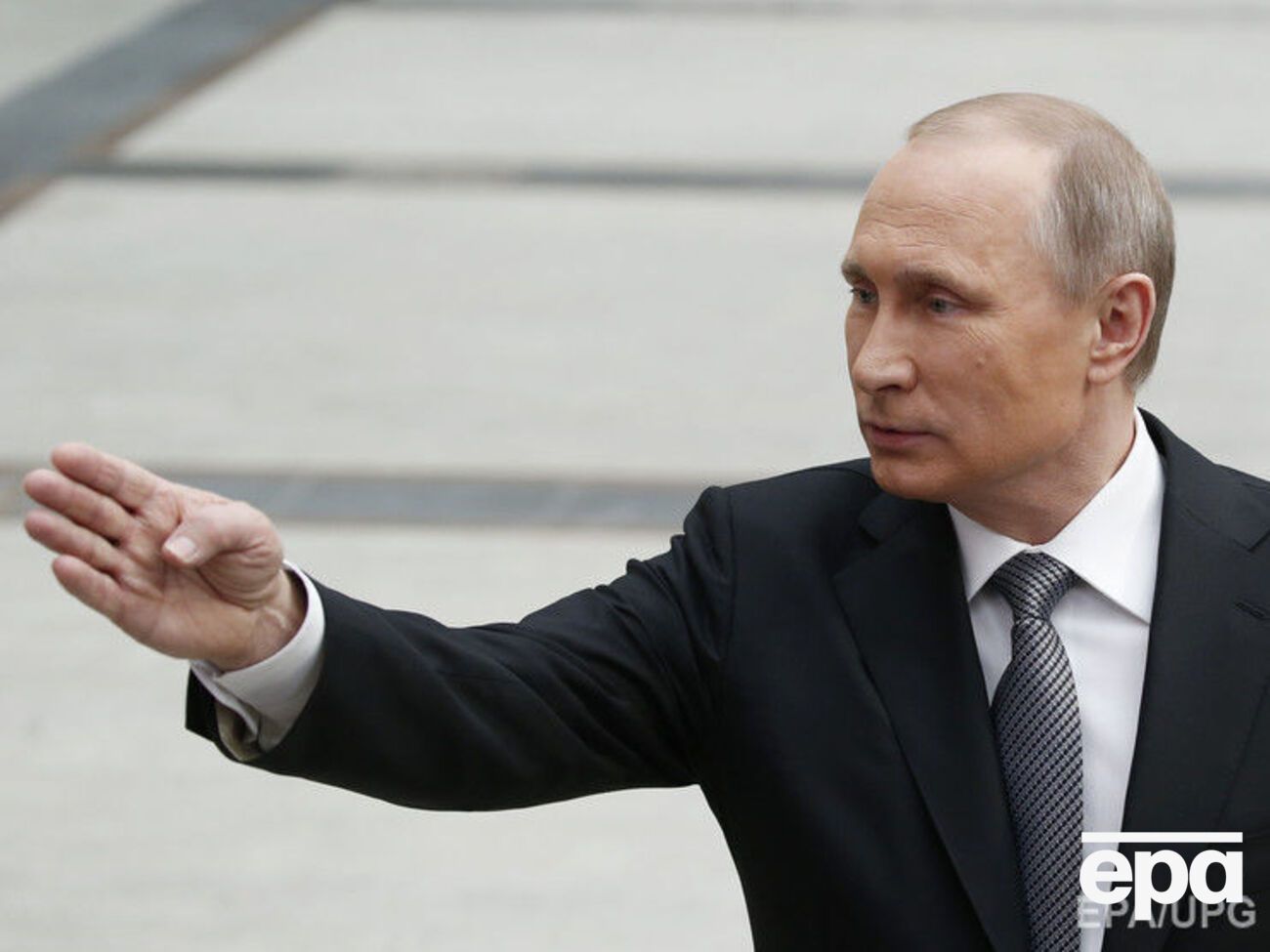 Путин передал деньги пенсионеров "Внешэкономбанку"