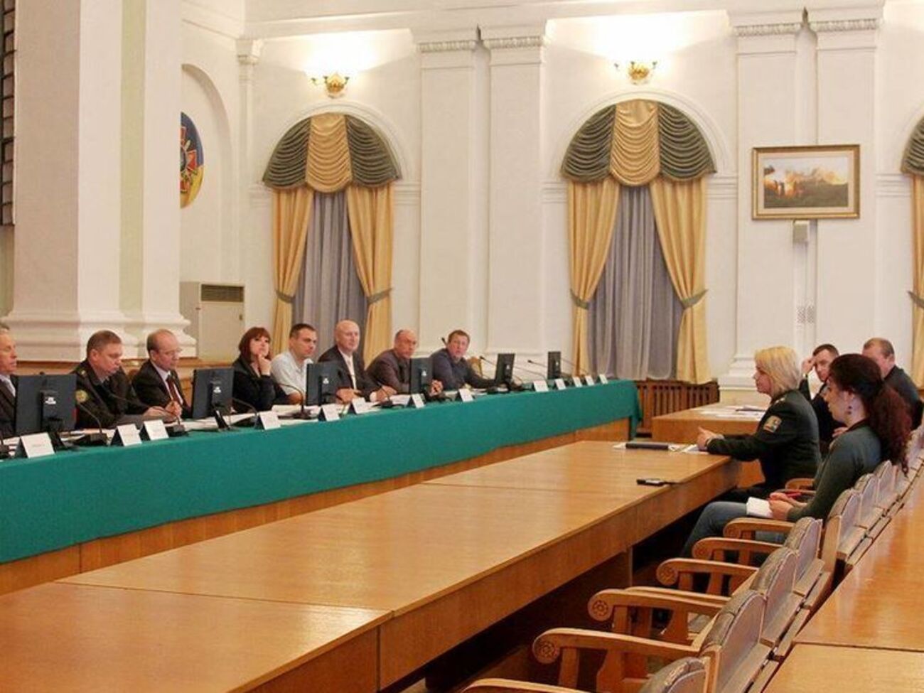 Бирюков: Будет сокращено 200 человек центрального аппарата