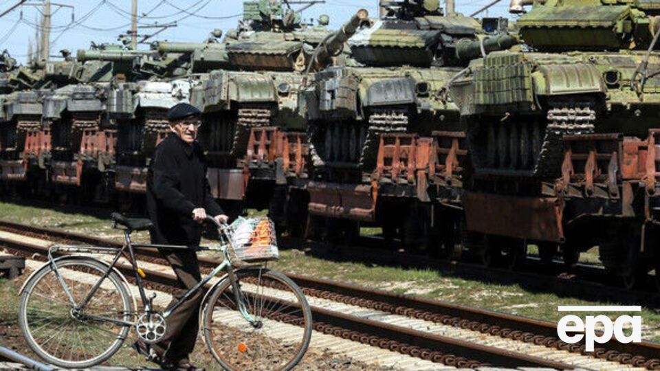 Разведка сообщила о военных учениях в Крыму и неподалеку от украинских границ в Приднестровье
