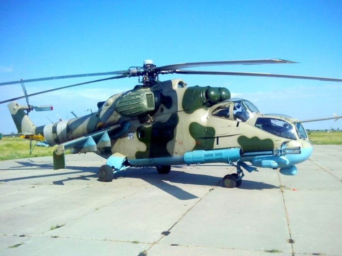 Решение о возврате вертолетов в Украину принял президент Петр Порошенко