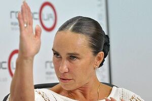 Захарова о Жданове и Булатове: Надеюсь, корабль скоро обратно поднимется в небо и их с собой заберет