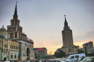 Инцидент произошел на Комсомольской площади, которую в Москве называют площадью трех вокзалов