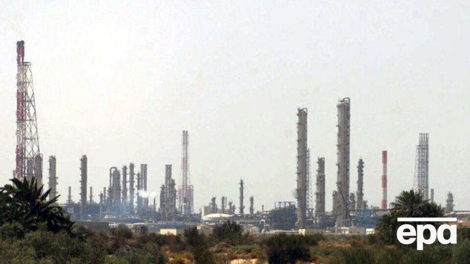 Экспортеры нефти не смогли договориться о заморозке добычи сырья
