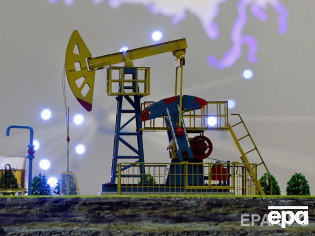 Нефть торгуется по $42,89