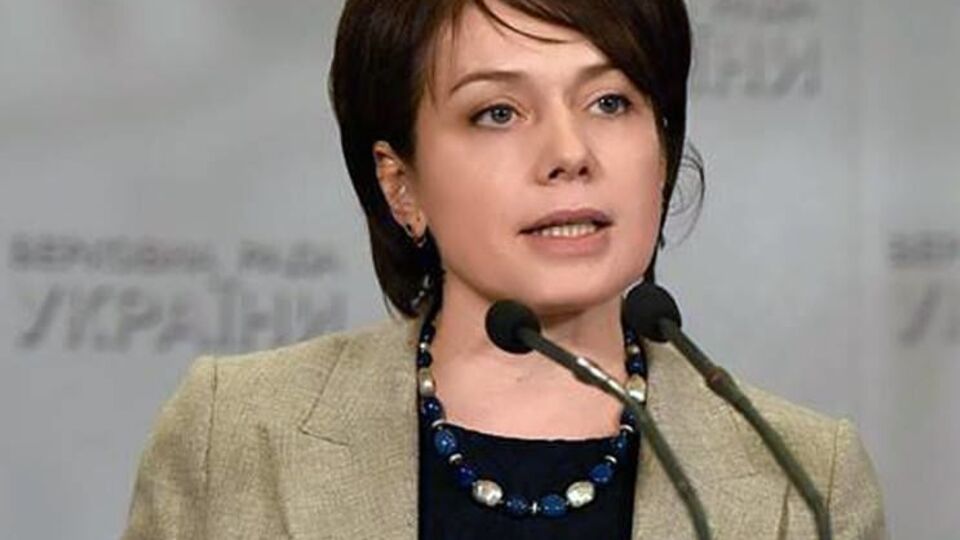 Гриневич: Министерство образования вынуждено вернуться к проверенной процедуре выдачи аттестатов