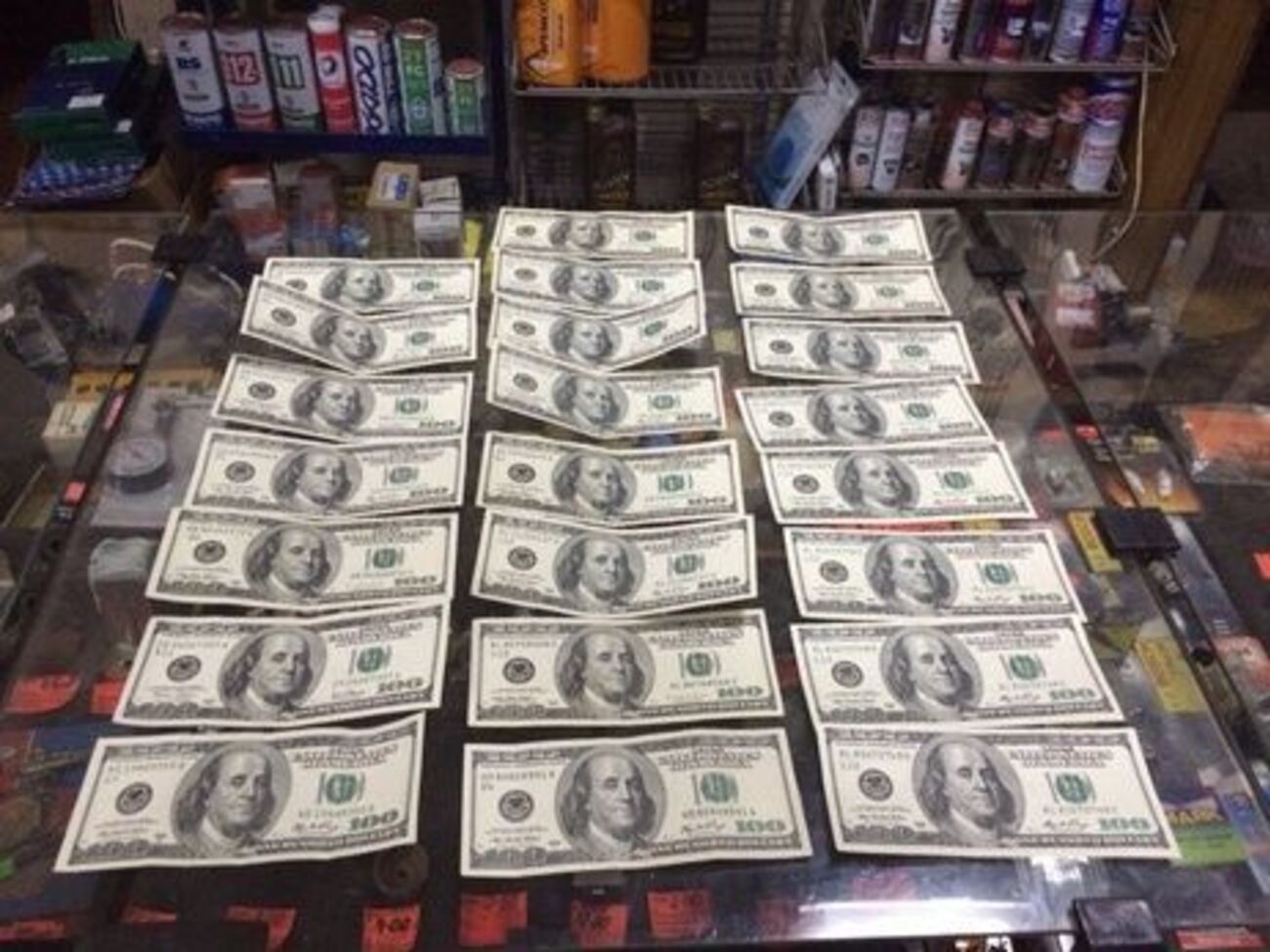 Деньги, изъятые детективами НАБУ