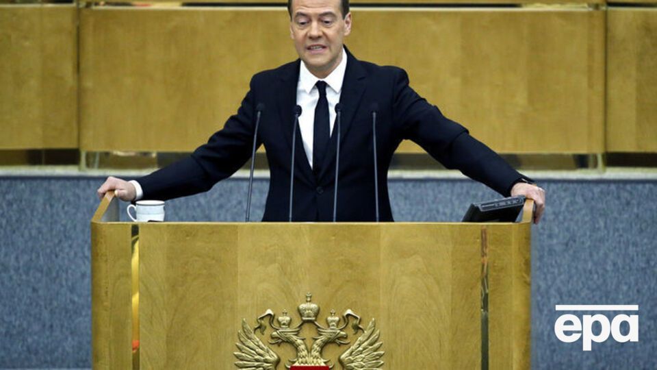 Медведев считает, что энергомост через Керченский пролив защитит Крым от энергетического терроризма