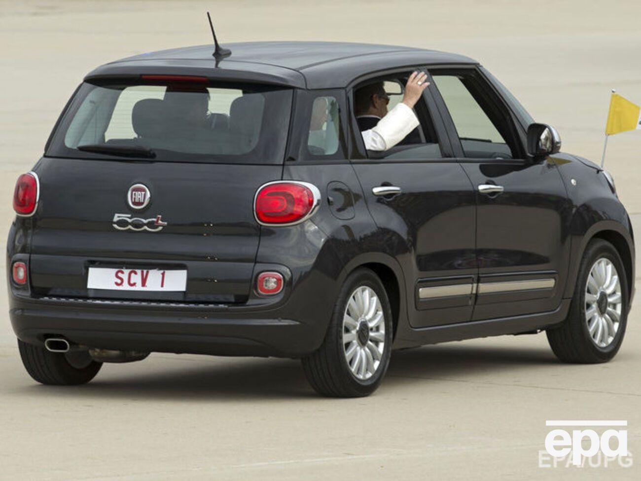 Папа Франциск ездил на Fiat во время визита в США