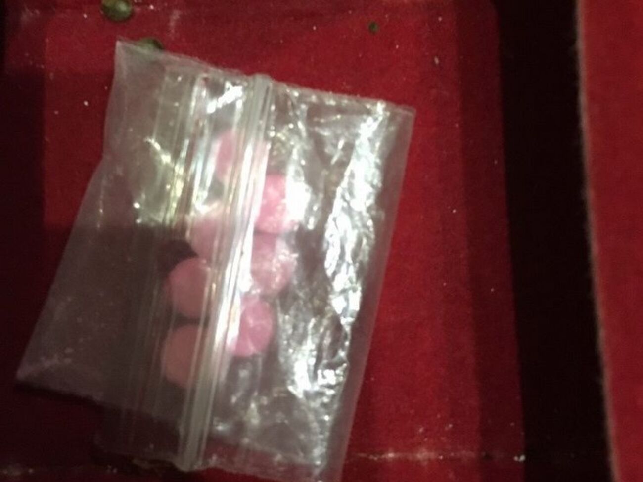 Стоимость изъятых наркотиков составляет на черном рынке почти 100 тысяч гривен