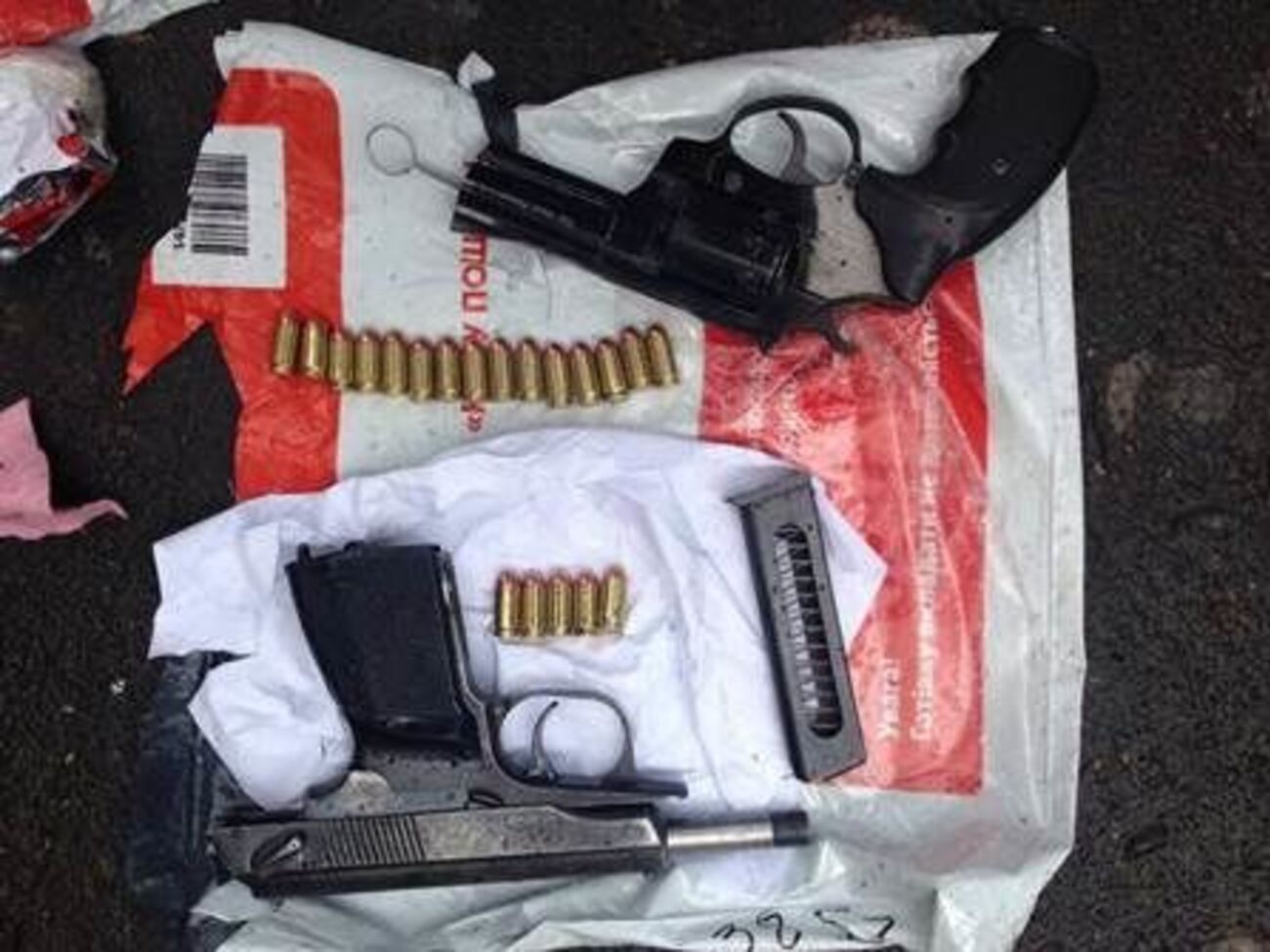 Двое украинцев и гражданин одной из кавказских стран подыскивали через интернет заказчиков