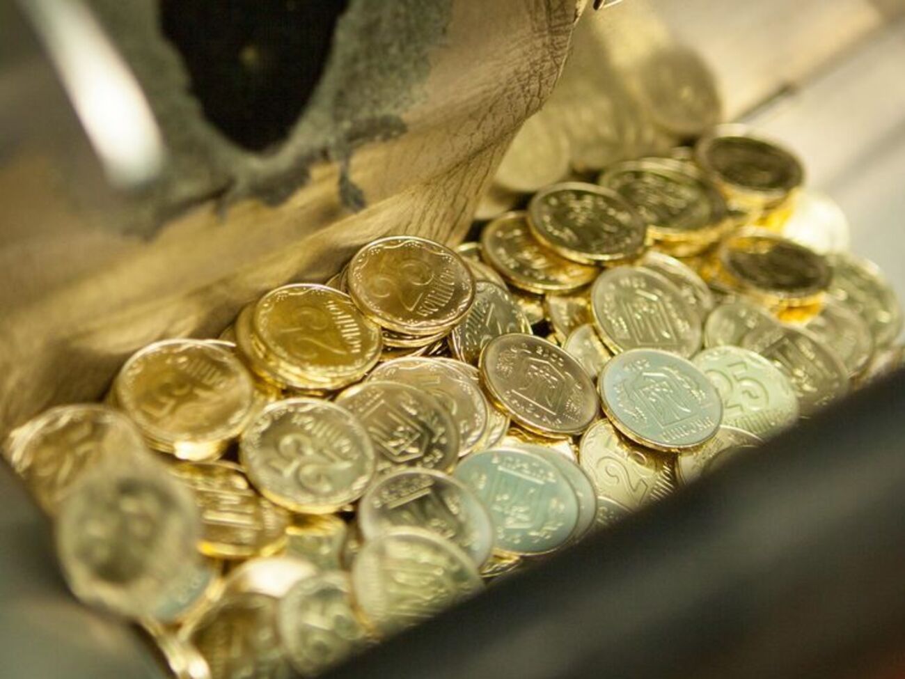 Нацбанк установил курс валют на 21 апреля