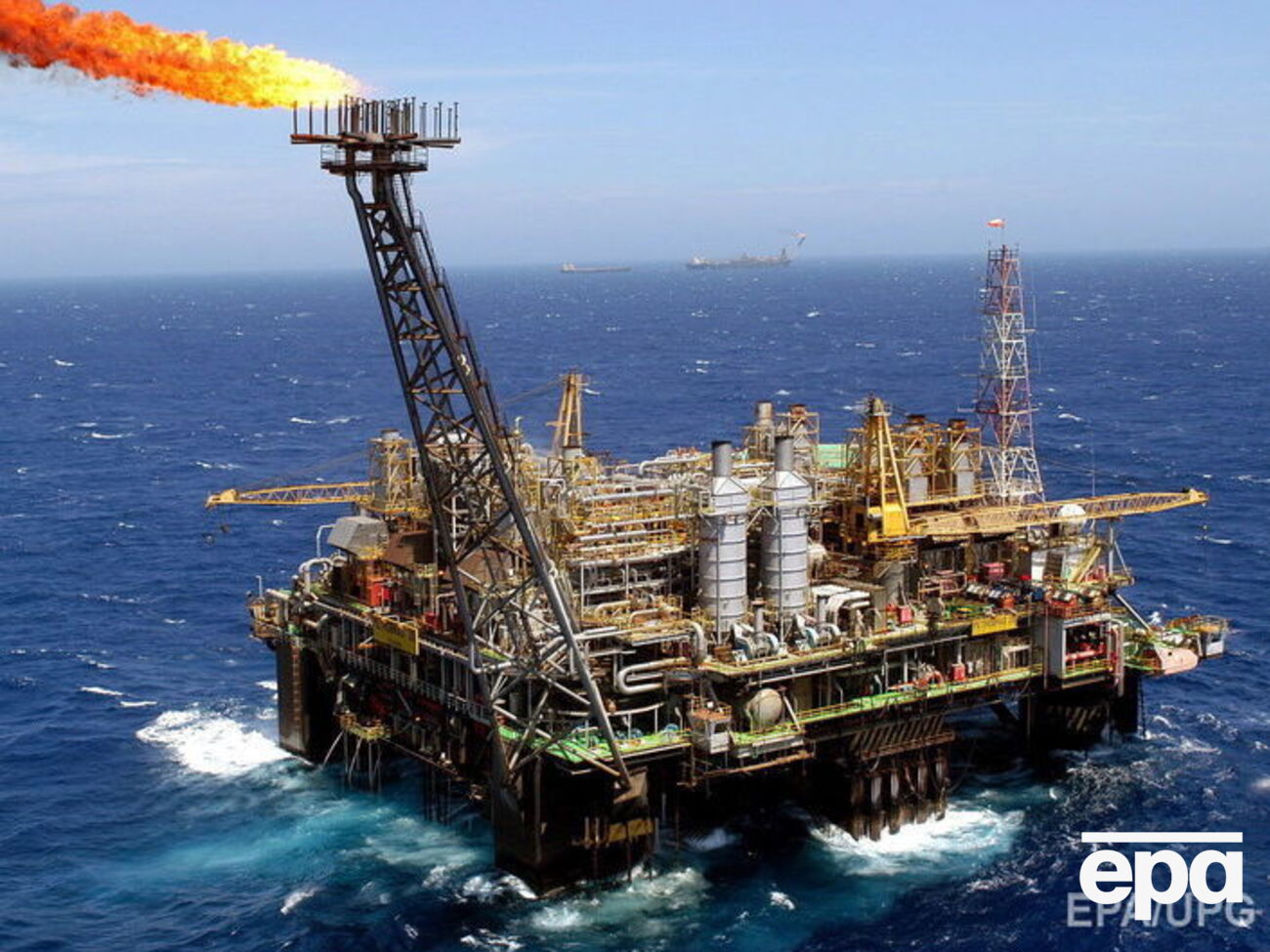 Цены на нефть превысили $45