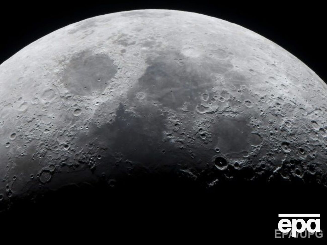 В России перенесли&nbsp;полет космического аппарата к Луне