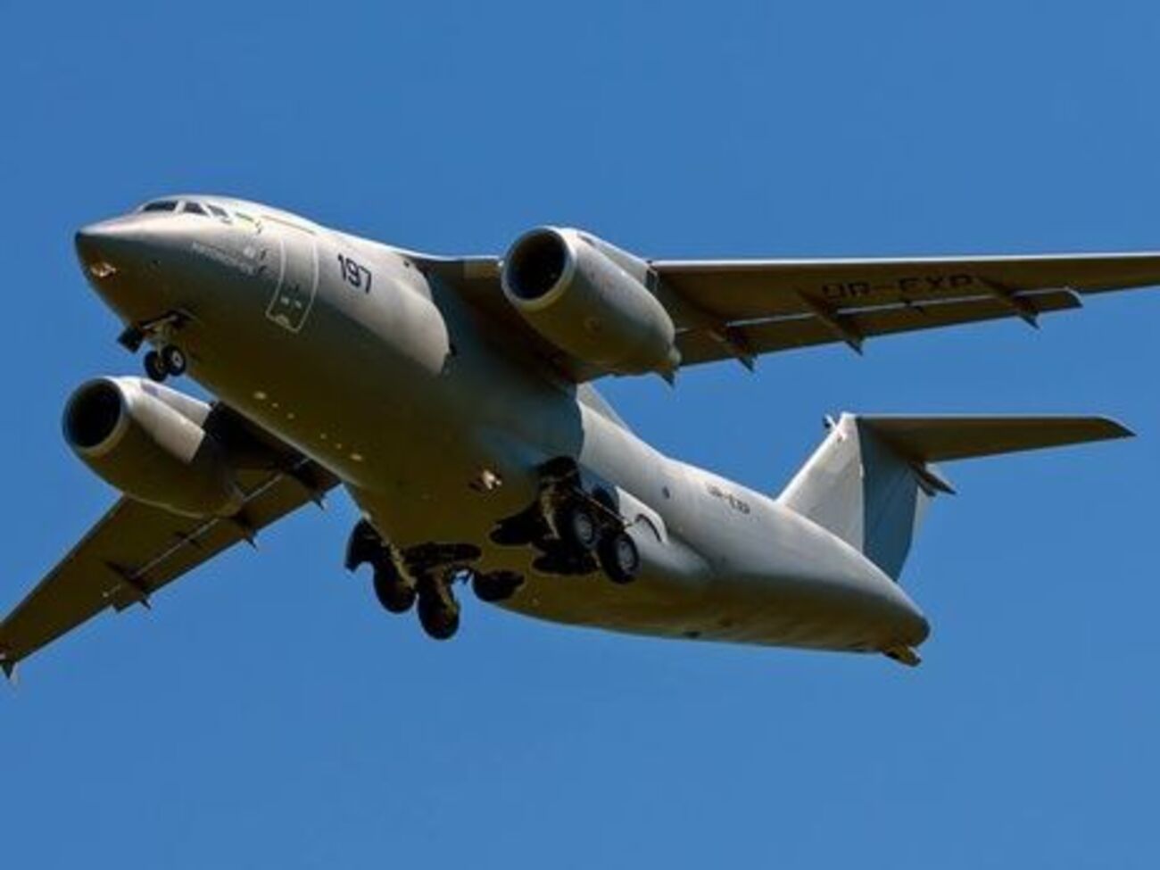Ан&minus;178 может работать в различных погодных и климатических условиях