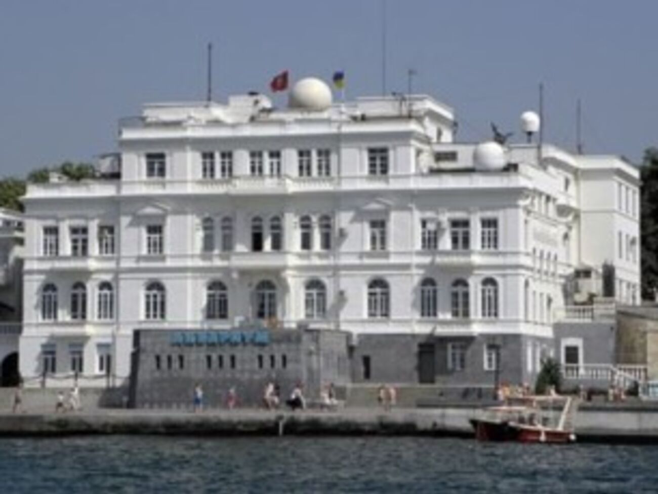 По мнению некоторых пользователей Facebook, Хайфа в хиджабе выглядит ненадлежащим образом