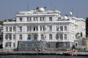 По мнению некоторых пользователей Facebook, Хайфа в хиджабе выглядит ненадлежащим образом