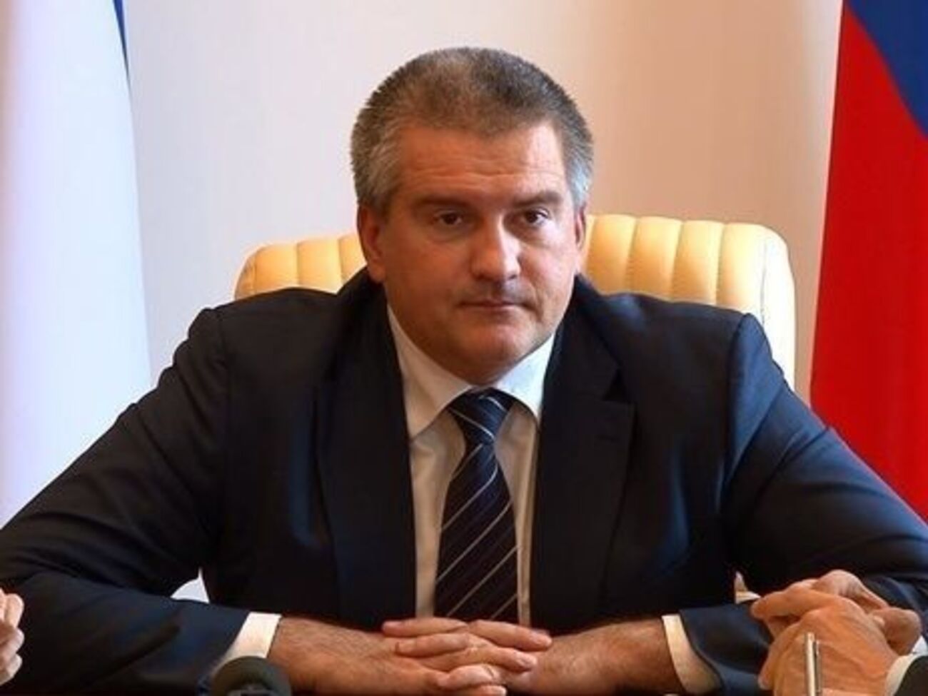 Сергей Аксенов: Американские хозяева пытаются спасти свой проект