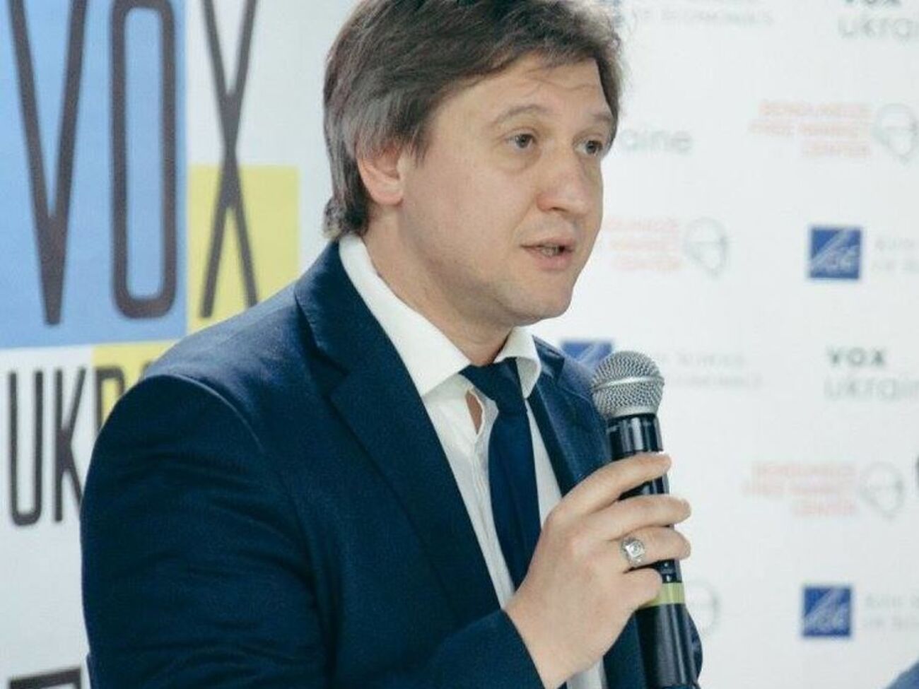 Данилюк: Хочу принести свои извинения обществу, все данные должны были быть корректно задекларированные мной "с первой попытки"