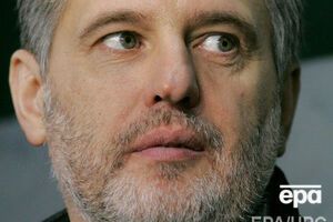NDR: Фирташ передавал полицейским взятки через берлинского посредника. Выплаты принимались только наличными, зачастую "расчет" проводился на берегу озера на северо-западе Бранденбурга