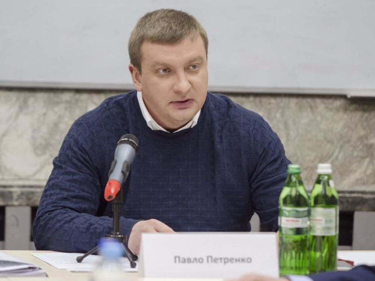 Петренко: Есть предложение временно сделать антикоррупционные суды для дел, подследственных Национальному антикоррупционному бюро