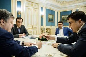 Петр Порошенко провел совещание с Владимиром Гройсманом, Михаилом Саакашвили и Владимиром Омеляном