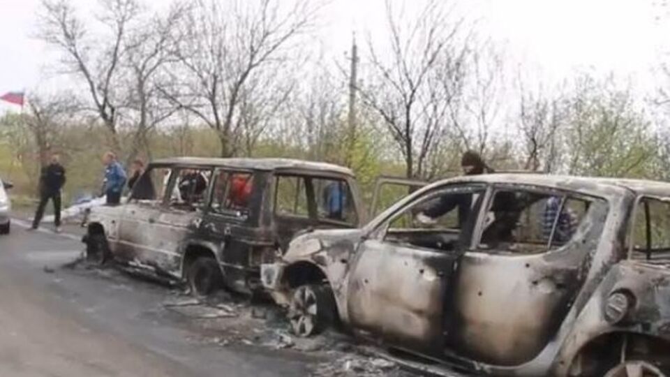 Сгоревшие автомобили, на которых приехал "Правый сектор"