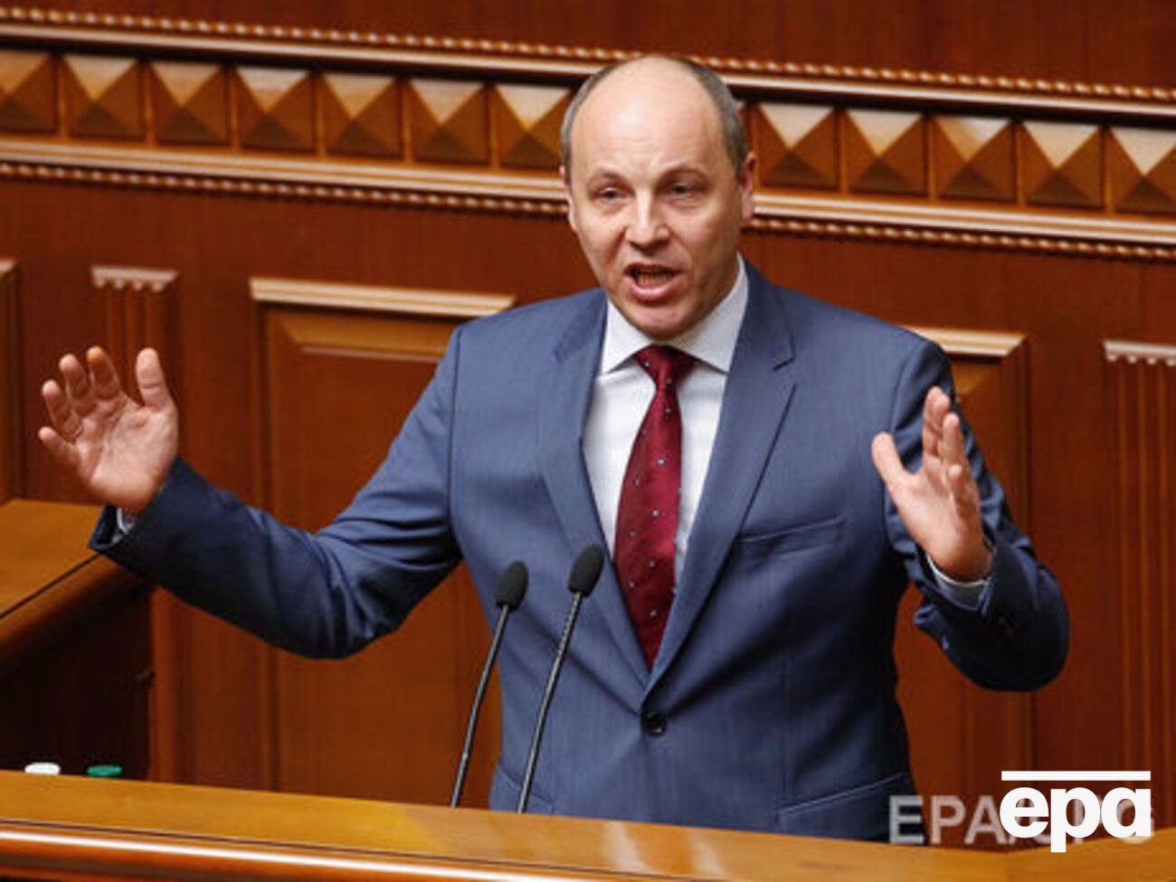 Парубий пообещал поддержать кандидатуру Луценко на должность генпрокурора