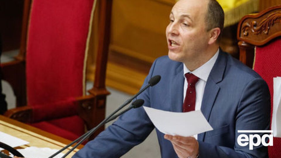 Парубий: Есть много таких, кто по непонятным причинам не ходит на работу и не принимает участие в заседаниях Верховной Рады