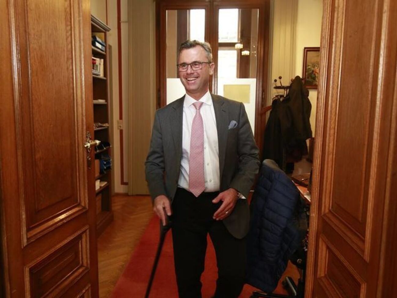 За Хофера проголосовали более трети избирателей