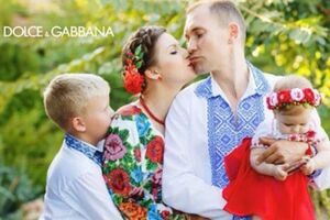 Dolce & Gabbana: Загрузите фото вашей семьи на dgfamily и становитесь частью семьи Dolce & Gabbana