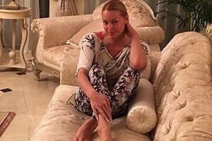 Волочкова: Я так люблю русскую баню и ледяную купель! А ребятам --- бильярд и вкусный стол!