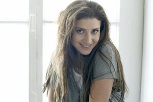 Рост и вес новорожденного сына Жасмин составляет 3,35 кг и 54 см соответственно