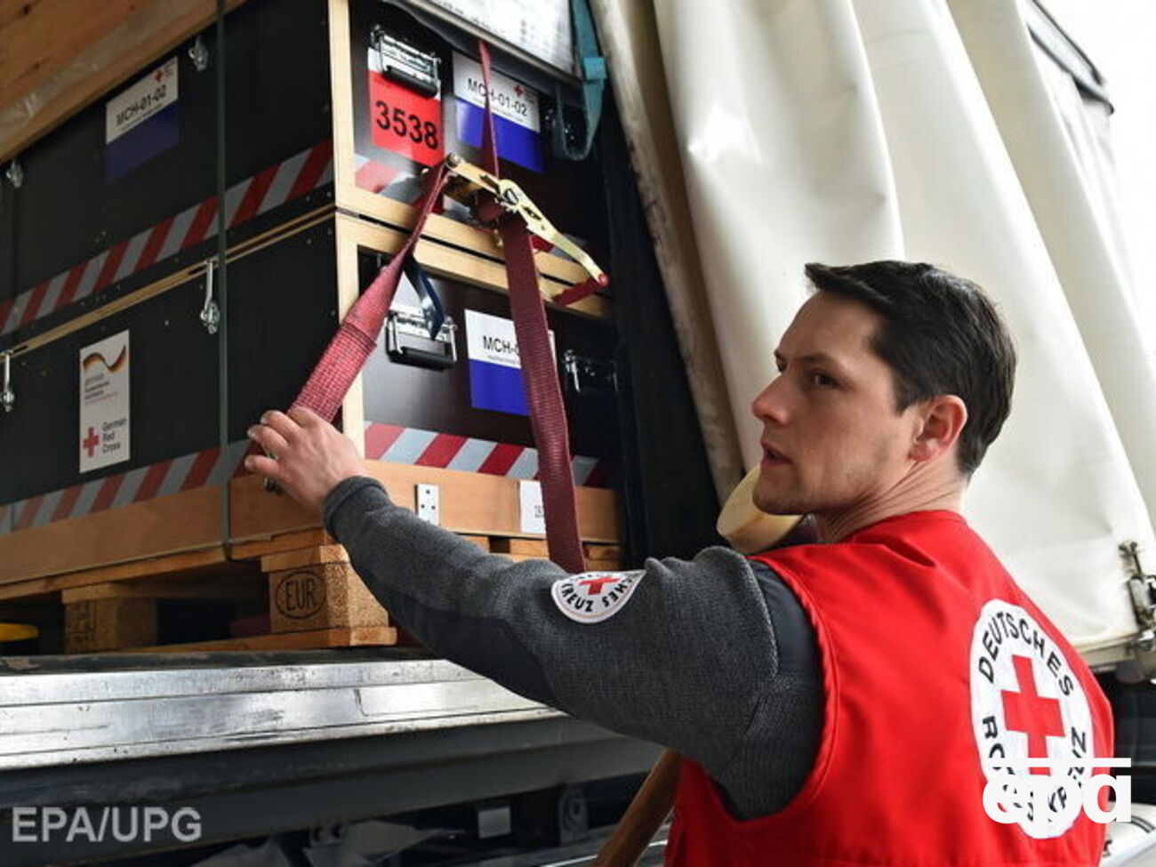 Гумпомощь Красного Креста пропустили в Эр-Растан