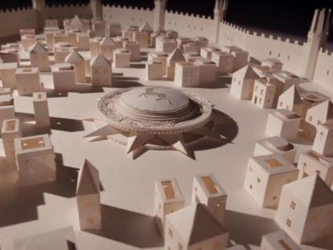 Локации "Игры престолов" воспроизвели из бумаги