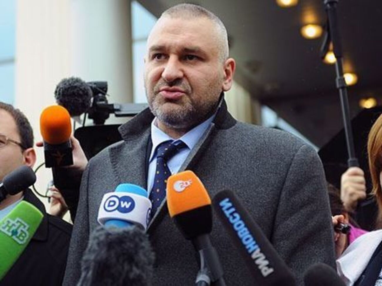 Фейгин везет в Украину письма от Савченко