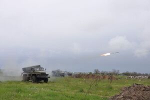 Украинские артиллеристы поразили условный десант противника