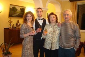 Иракли Макацария показал сестру и родителей