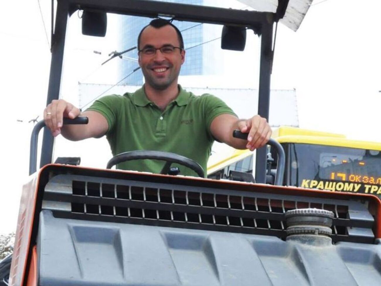 Хмиль: Деньги есть откуда взять, но мы же знаем, что тратят их не по назначению