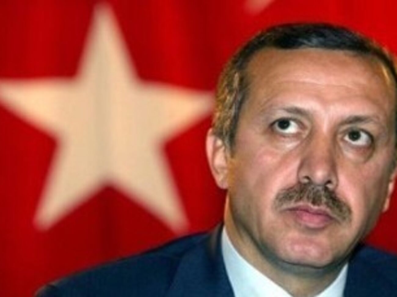 Порошенко поручил проверить, законно ли Новинский получил украинское гражданство