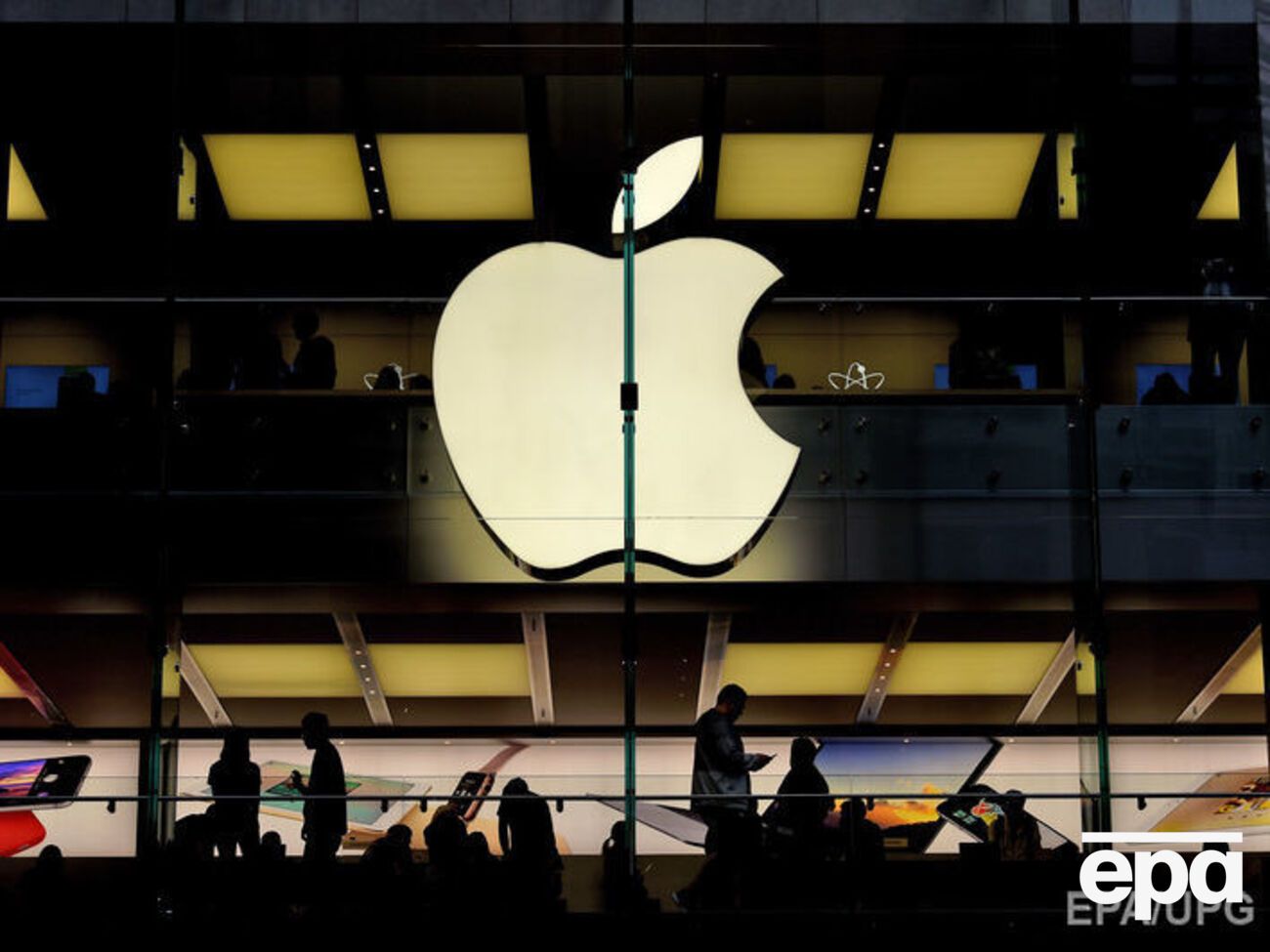 Продажи Apple падают