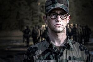 Фильм "Сноуден" основан на реальных событиях